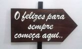 Placa indicativa para casamentos